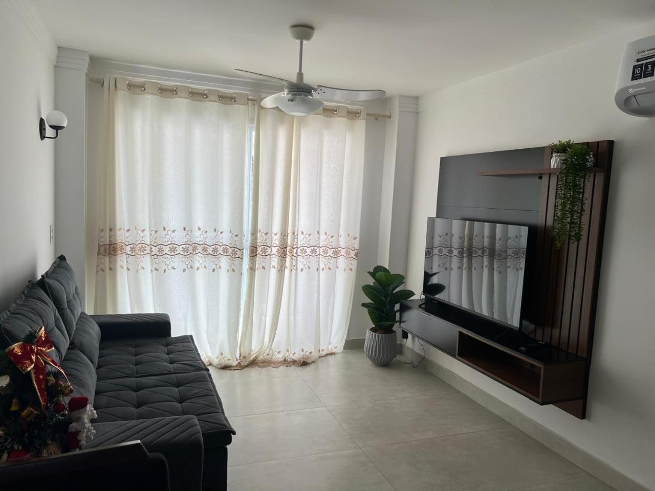 Beleza De Apartamento 300 Metros Da Praia غوارويا المظهر الخارجي الصورة